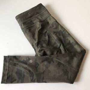 CAMO LULULEMON LEGGINGS